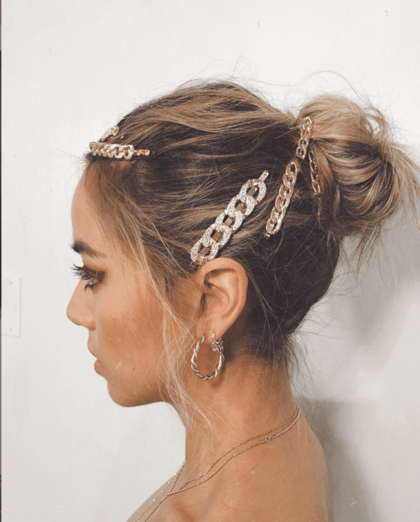 8 chignons  chics pour tous les types  de  rendez vous 